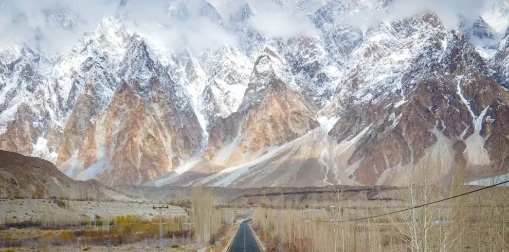 05 days tour to Hunza